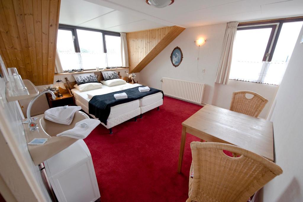 Guesthouse De Zonnestraal De Koog  Room photo